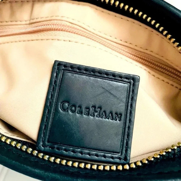 NWOT Cole Haan wristlet - Picture 4 of 6
